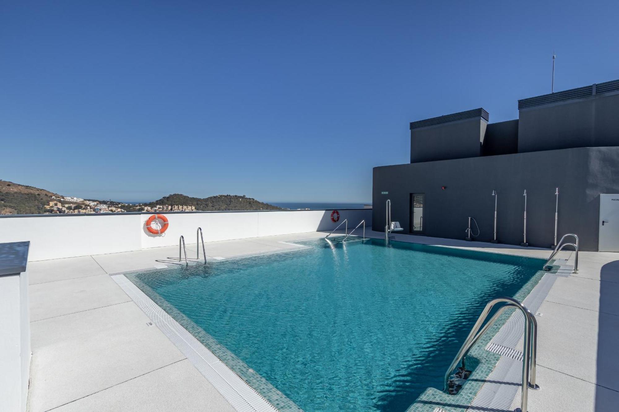 Malaga Skyline 1 Pool & Parking Free Apartment Ngoại thất bức ảnh