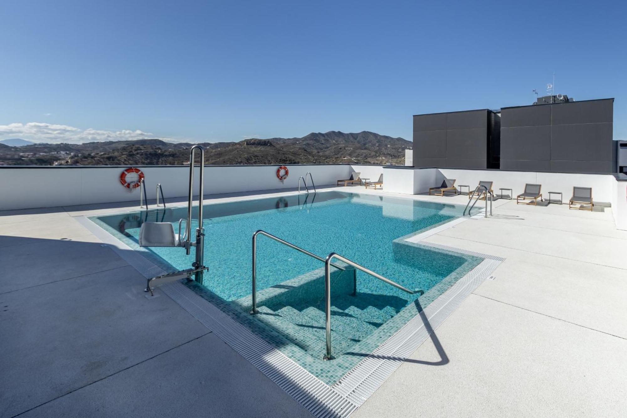 Malaga Skyline 1 Pool & Parking Free Apartment Ngoại thất bức ảnh