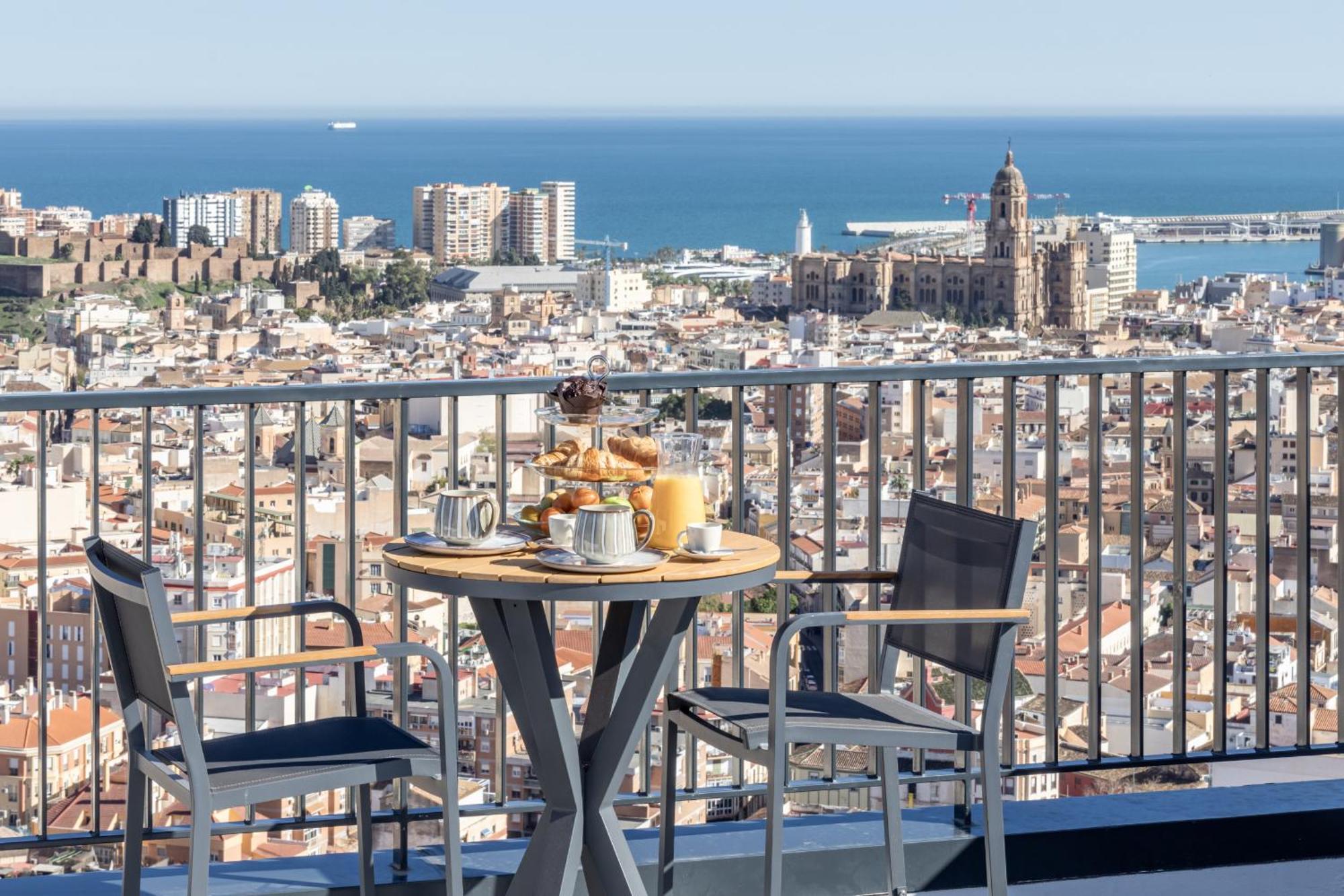 Malaga Skyline 1 Pool & Parking Free Apartment Ngoại thất bức ảnh