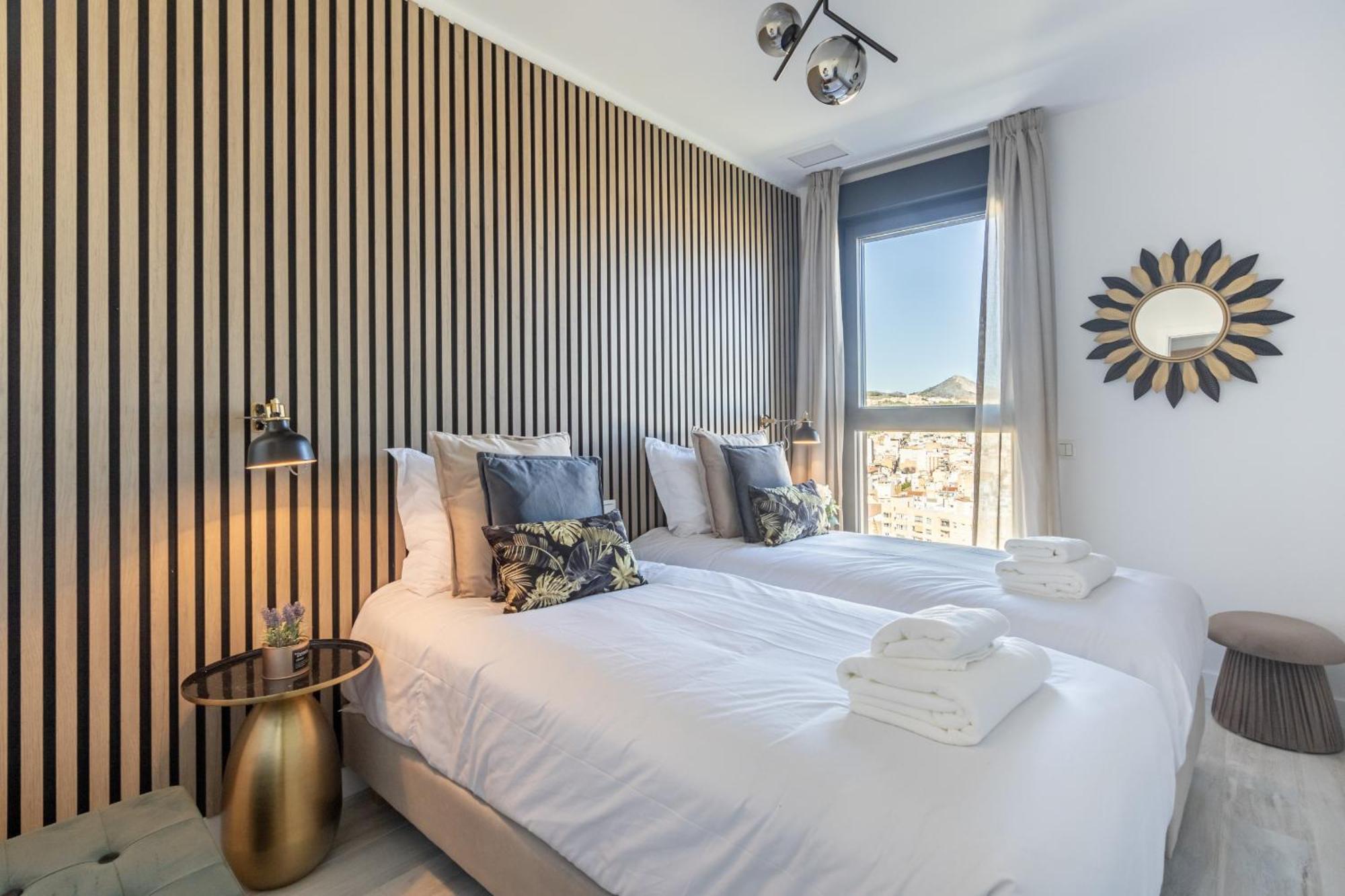 Malaga Skyline 1 Pool & Parking Free Apartment Ngoại thất bức ảnh