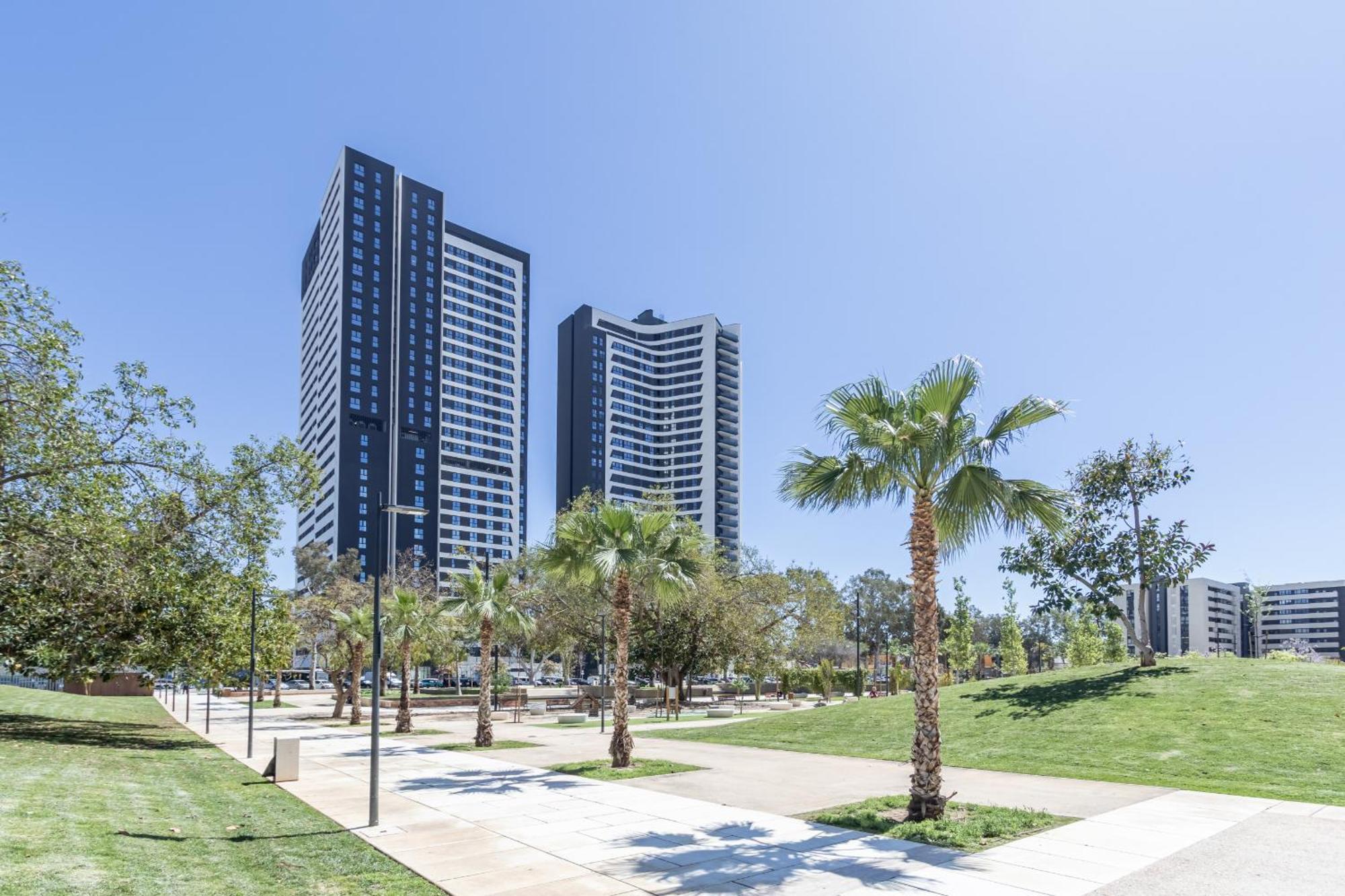 Malaga Skyline 1 Pool & Parking Free Apartment Ngoại thất bức ảnh